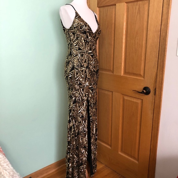 Black and Gold Geometric Sparkly Dress - Picture 3 of 5